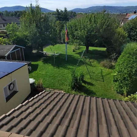 Schoenes Haus Mit Garten * كاسيل